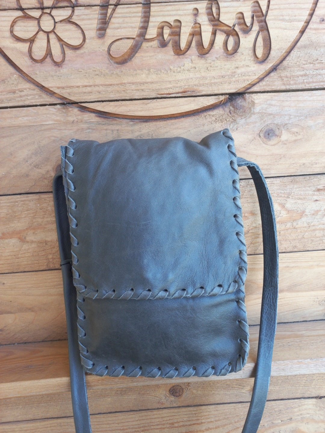 Classic Flap Medium - Rustic Daisy